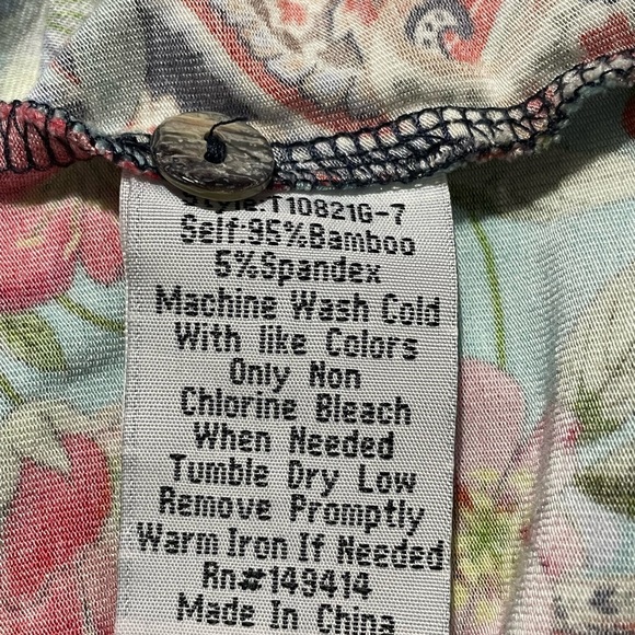 JOHNNY WAS Henley Size Small - Picture 5 of 5